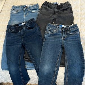 4 pairs Old Navy skinny jeans
